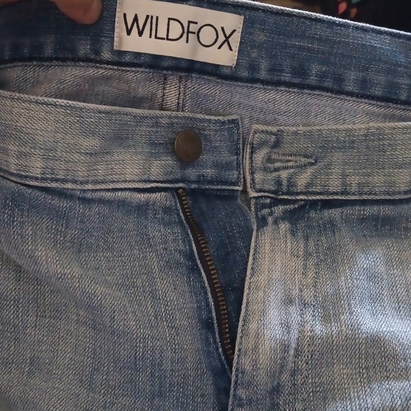 🦊 Wildfox Michelle Boyfriend Distressed Raw Hem Jean Shorts. Size 31 - Picture 12 of 17